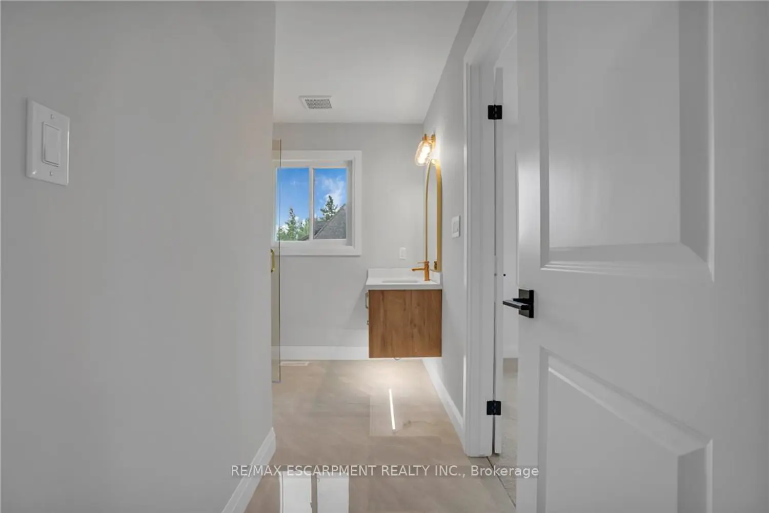 Additional image 13 of 386 Southcote Road