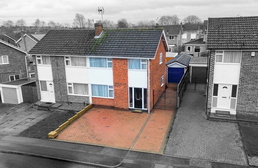 Additional image 21 of 3 bed semi-detached house for saleWinslow Drive, Wigston, Leicester LE18