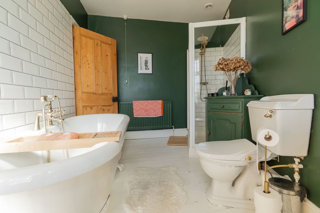 Additional image 16 of 3 bed semi-detached house for saleMain Street, Newbold Verdon LE9