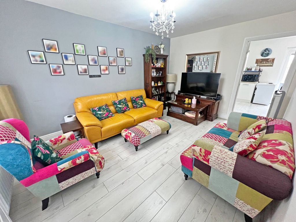 Additional image 2 of 4 bed detached house for saleBorrowby Close, Hamilton, Leicester, Leicestershire LE5
