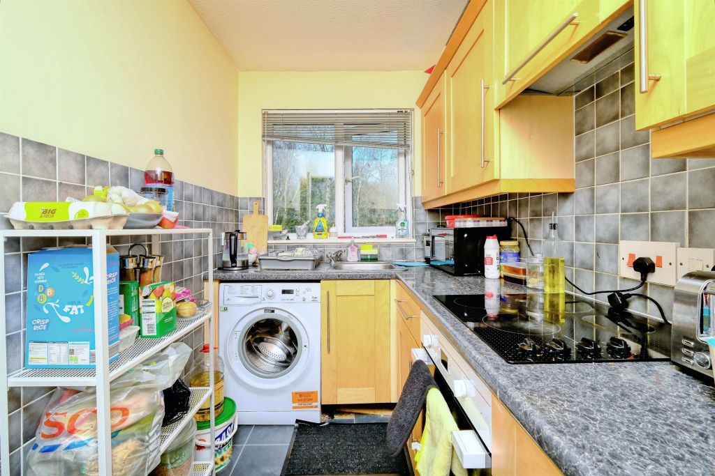 Additional image 10 of 1 bed flat for saleAvon Drive, Alderbury, Salisbury SP5