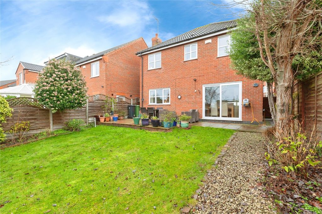 Additional image 12 of 4 bed detached house for saleBridgemere Close, Glen Parva, Leicestershire LE2