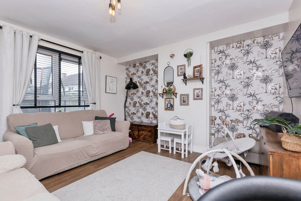 Additional image 4 of 3 bed semi-detached house for saleAylestone Drive, Leicester, Leicestershire LE2