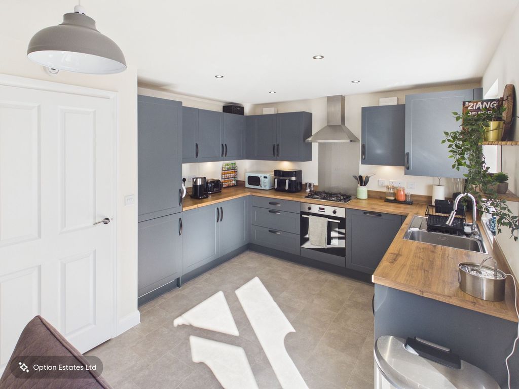 Additional image 4 of 3 bed semi-detached house for salePankhurst Close, East Leake LE12