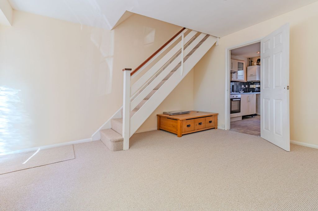 Additional image 3 of 2 bed semi-detached house for saleGlenfield Road, Leicester LE3