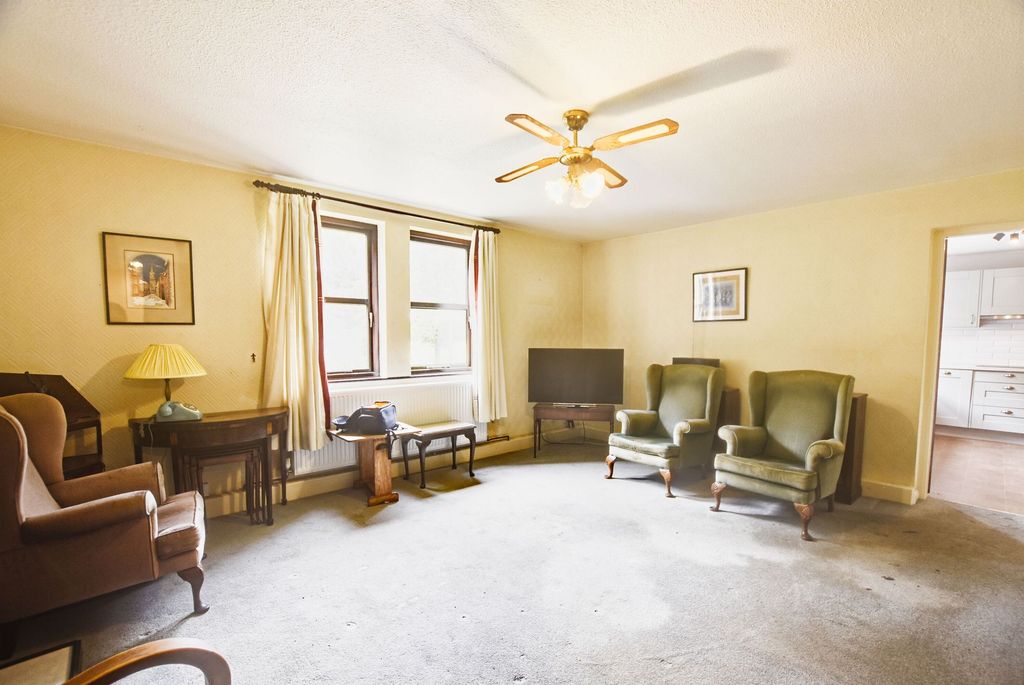 Additional image 6 of 2 bed flat for saleSt. Marys Road, Clarendon Park, Leicester LE2
