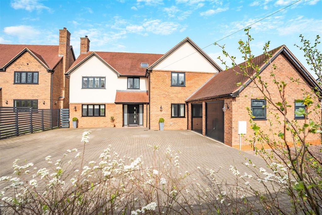 6 bed detached house for saleBack Lane, Aldridge, Walsall WS9
