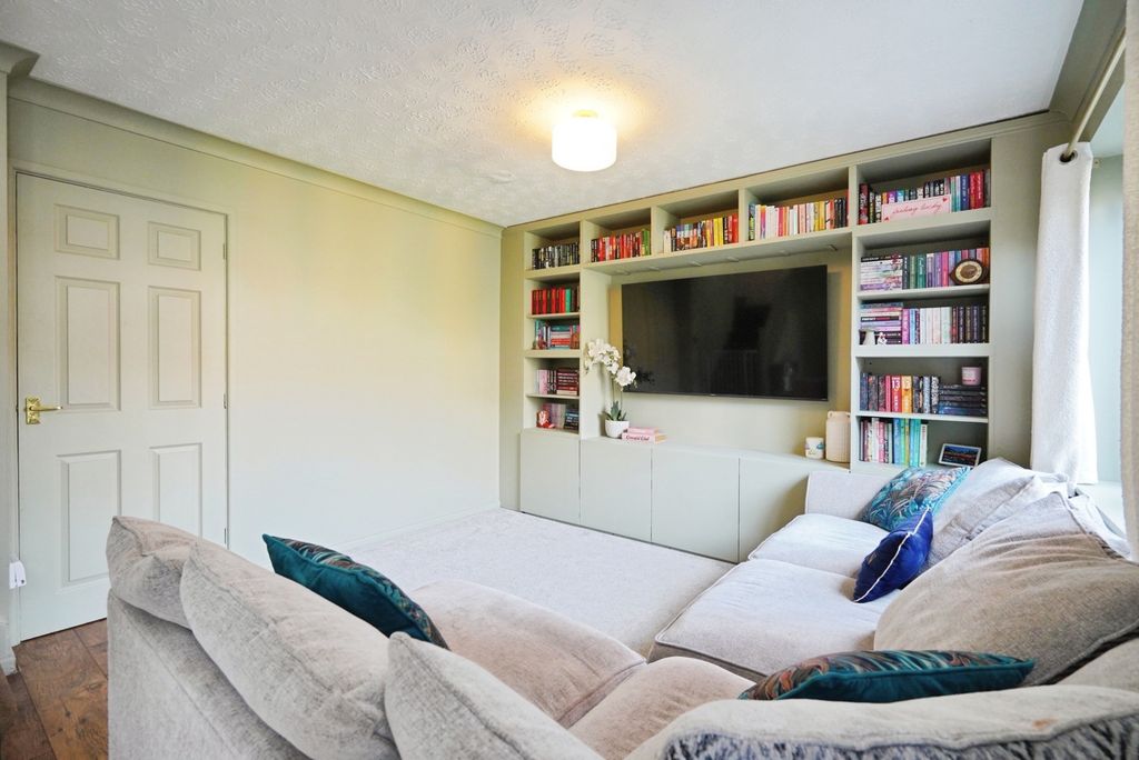 Additional image 2 of 3 bed semi-detached house for saleSeymour Avenue, Burton-On-Trent, Staffordshire DE14