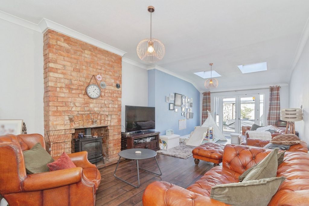 Additional image 2 of 4 bed semi-detached house for saleWestleigh Avenue, Leicester LE3