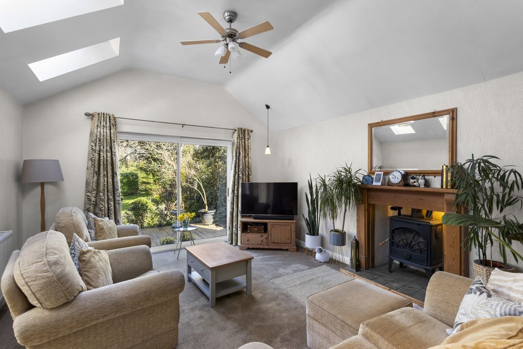 Additional image 2 of 5 bed detached house for saleThe Maples School Lane, Swinford, Lutterworth LE17