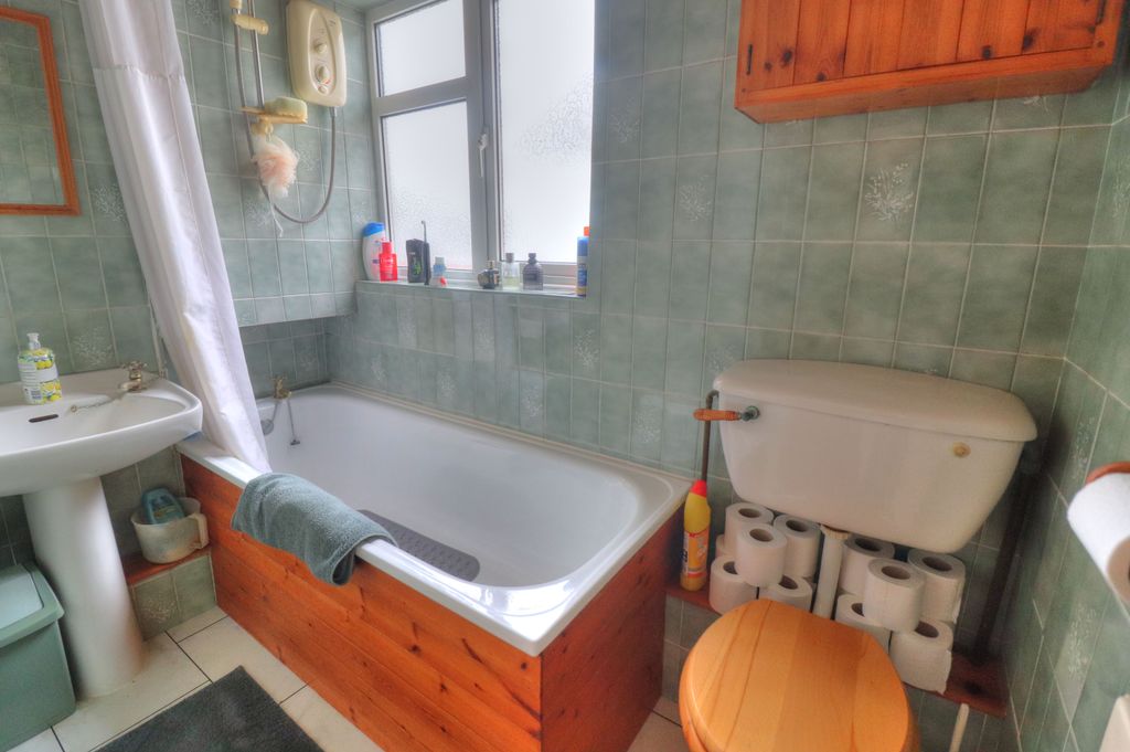 Additional image 18 of 3 bed town house for saleHuntingdon Road, Leicester LE4