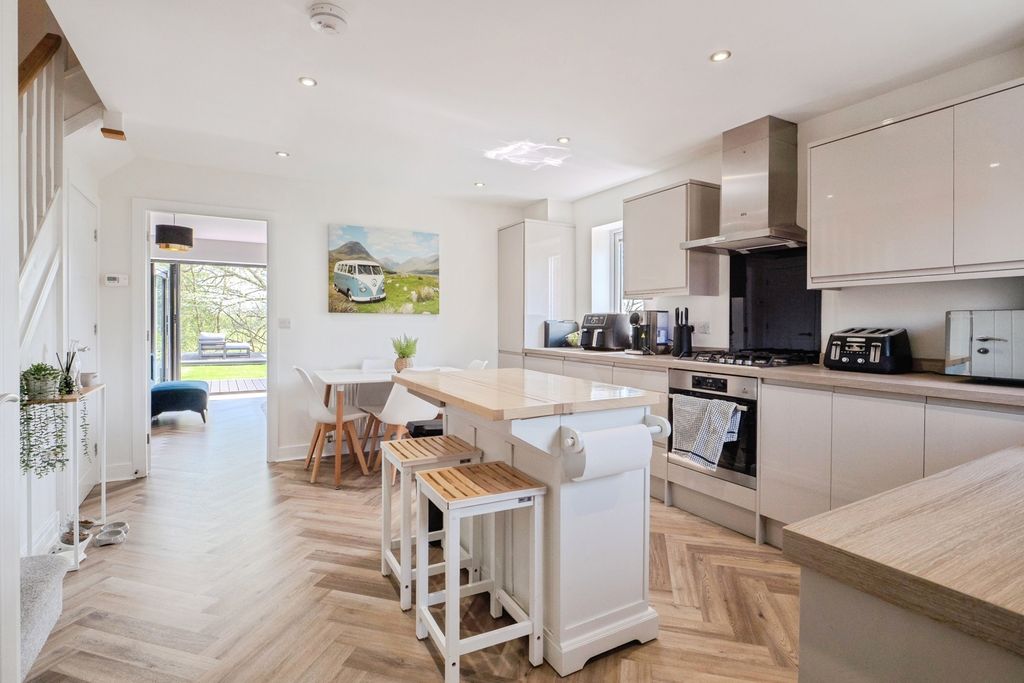 Additional image 2 of 3 bed semi-detached house for saleWindlass Close, Loughborough, Leicestershire LE11