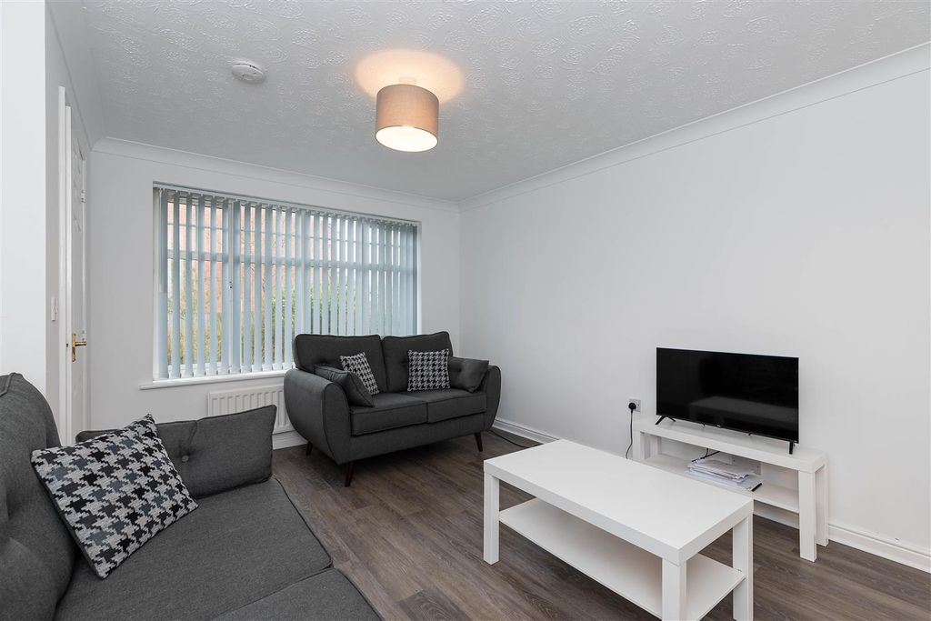 Additional image 2 of 4 bed detached house for saleWatermeadow Grove, Stoke-On-Trent ST1