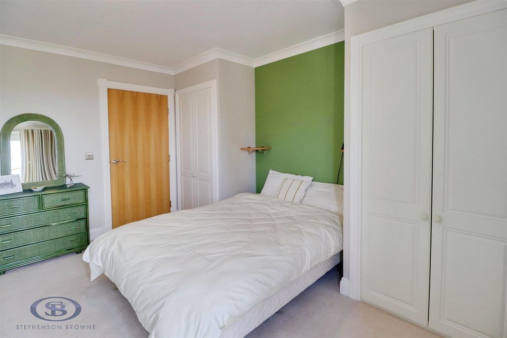 Additional image 17 of 3 bed flat for saleAshbourne Drive, Weston, Crewe CW2