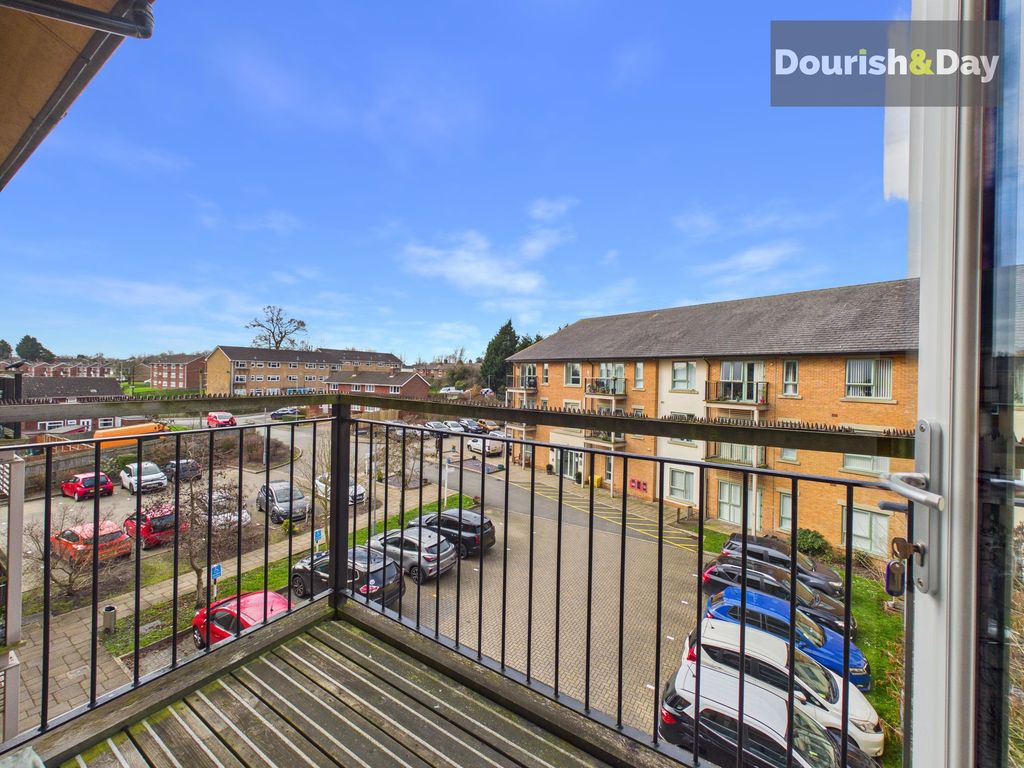 2 bed flat for saleTildesley Close, Penkridge ST19 photo 4