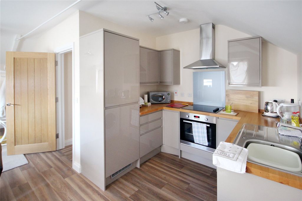 Additional image 2 of 1 bed flat for saleApsley House, 50 High Street, Royal Wootton Bassett SN4