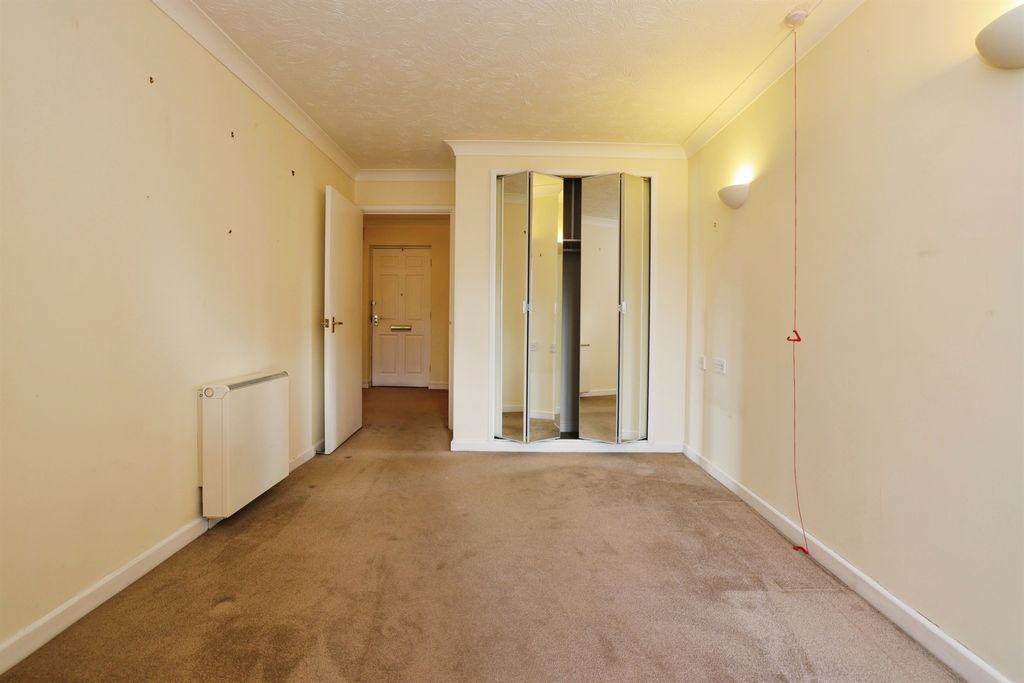Additional image 6 of 1 bed flat for saleArchers Court, Salisbury SP1
