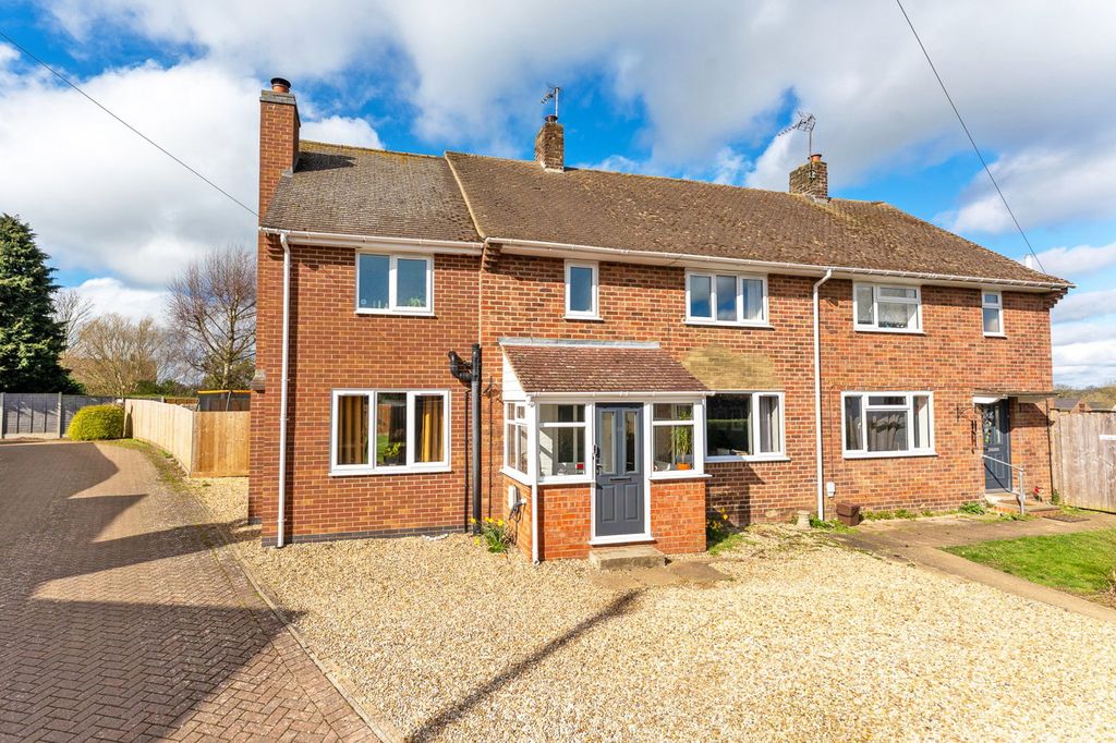 4 bed semi-detached house for saleWest Street, Welford, Northampton, Northamptonshire NN6
