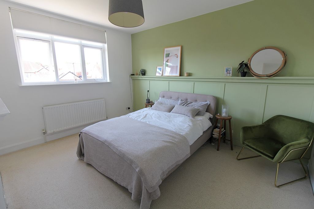 Additional image 10 of 5 bed semi-detached house for saleMeadhurst Road, Western Park, Leicester LE3