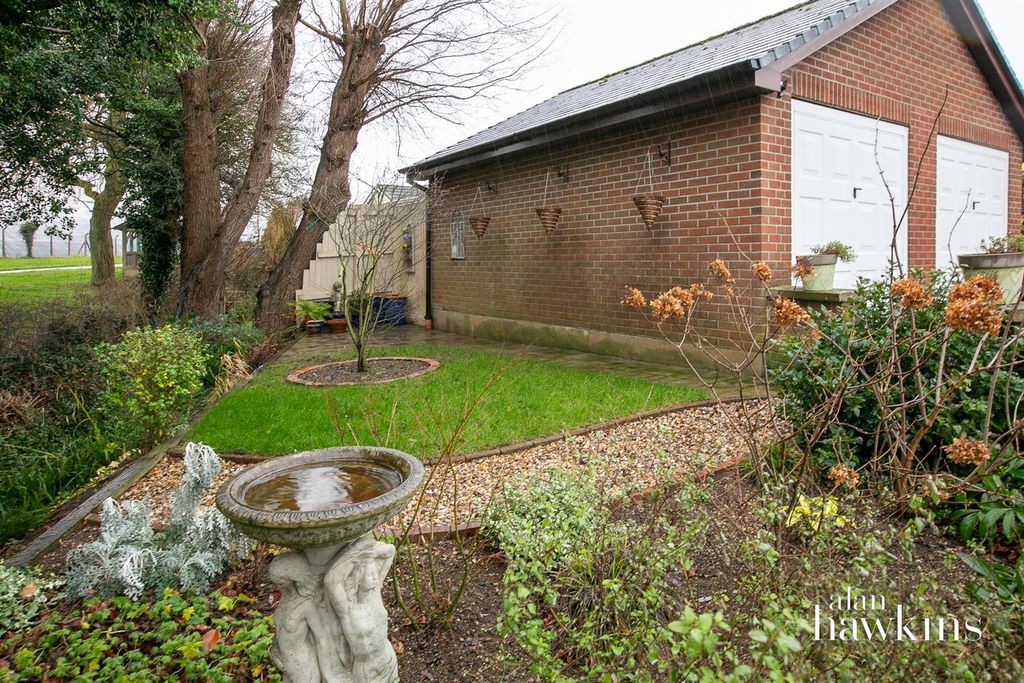 Additional image 21 of 4 bed detached bungalow for saleHales Close, Lyneham SN15