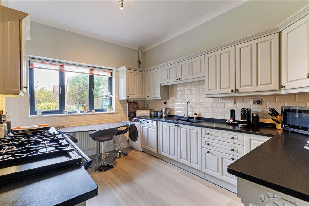 Additional image 4 of 4 bed detached house for saleRussley Park, Baydon, Marlborough, Wiltshire SN8