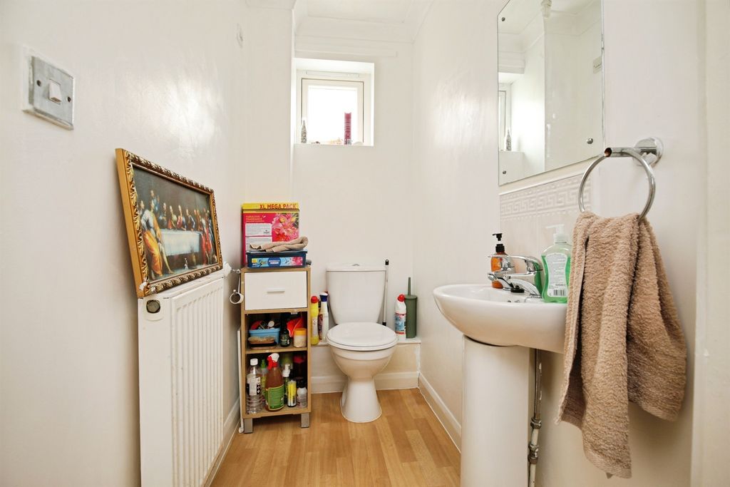 Additional image 5 of 3 bed semi-detached house for saleRoses Lane, Salisbury SP4