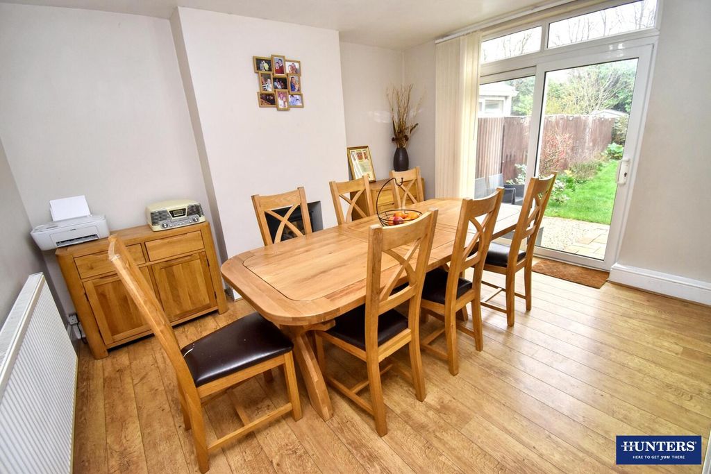 Additional image 4 of 3 bed semi-detached house for saleOakleigh Avenue, Glen Parva, Leicester LE2