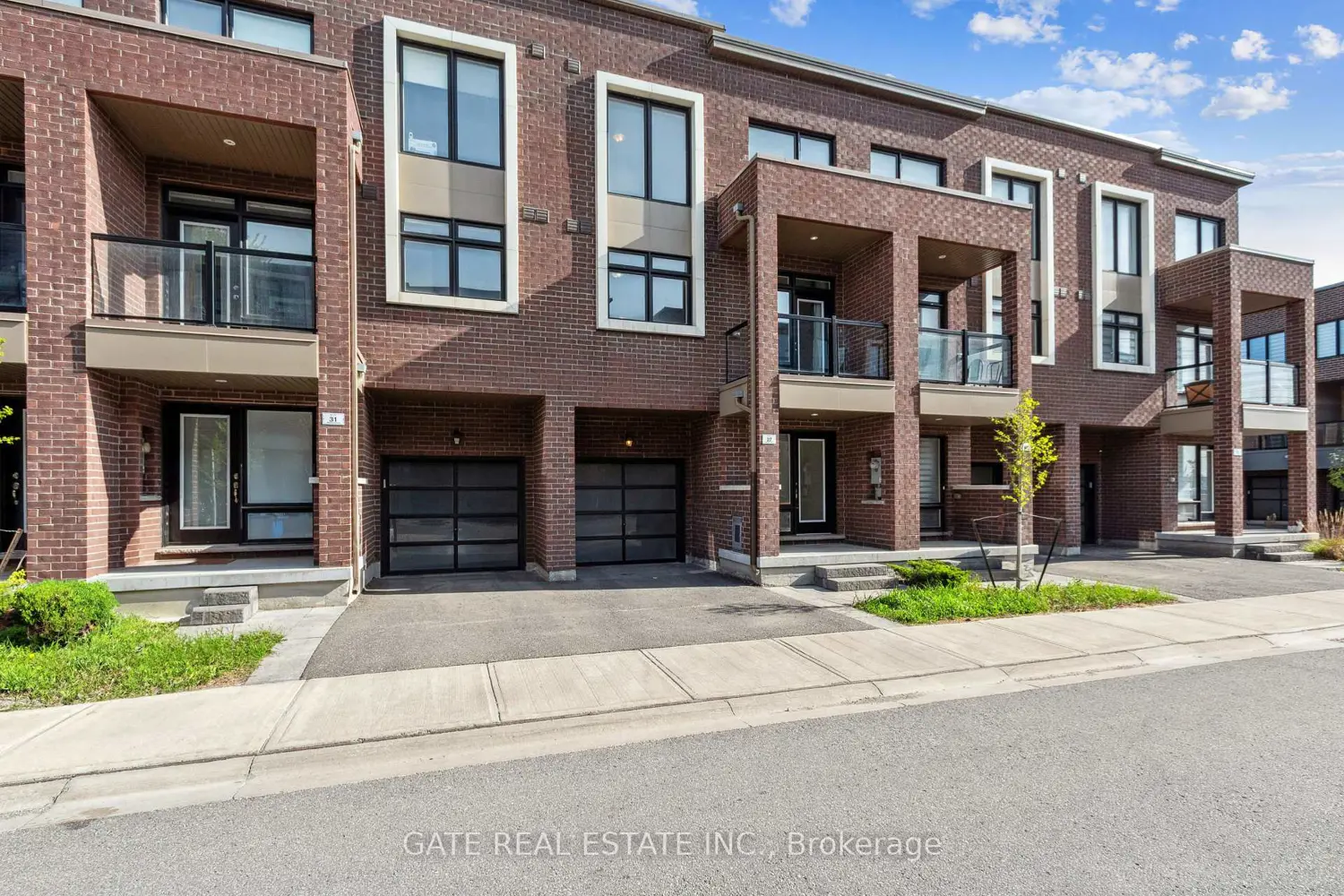 Additional image 2 of 27 Moneypenny Place