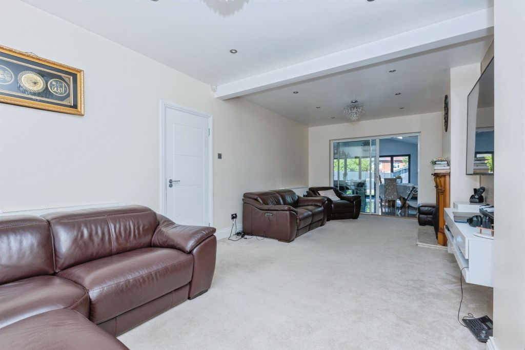 Additional image 16 of 4 bed semi-detached house for saleScraptoft Lane, Leicester LE5