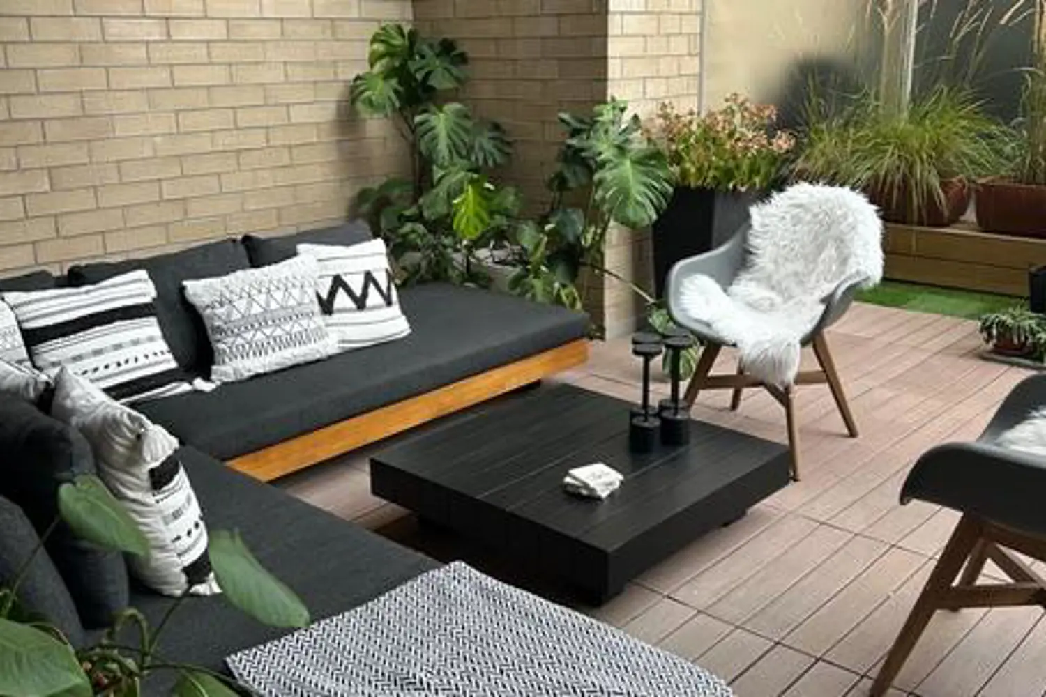 Additional image 8 of 60 Springhurst Avenue 218
