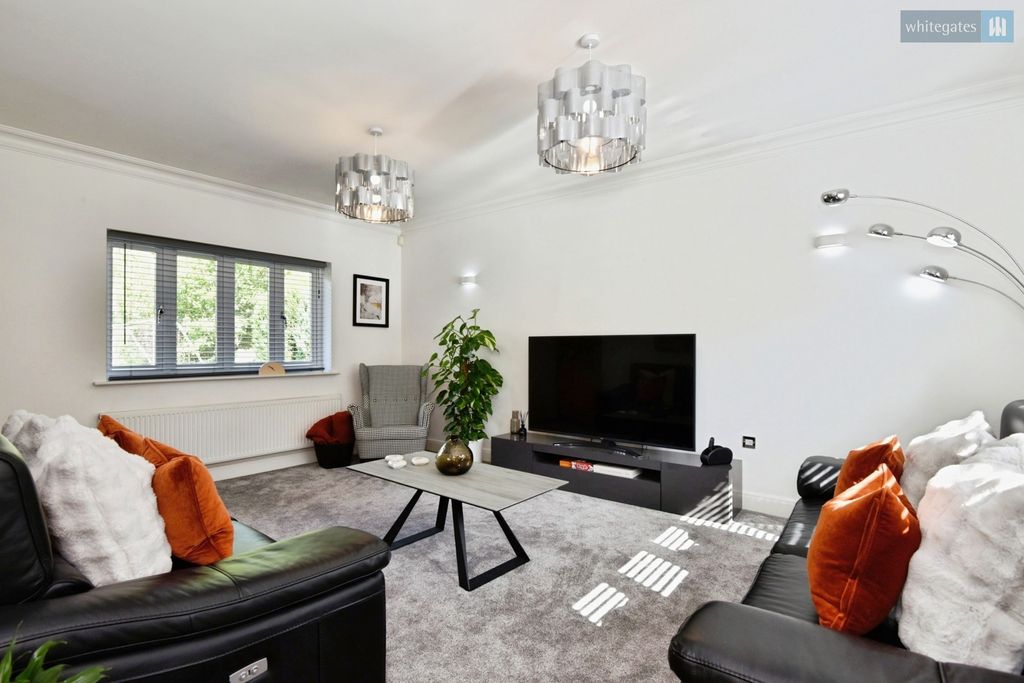 Additional image 3 of 7 bed detached house for saleHampstead Drive, Weston, Crewe, Cheshire CW2