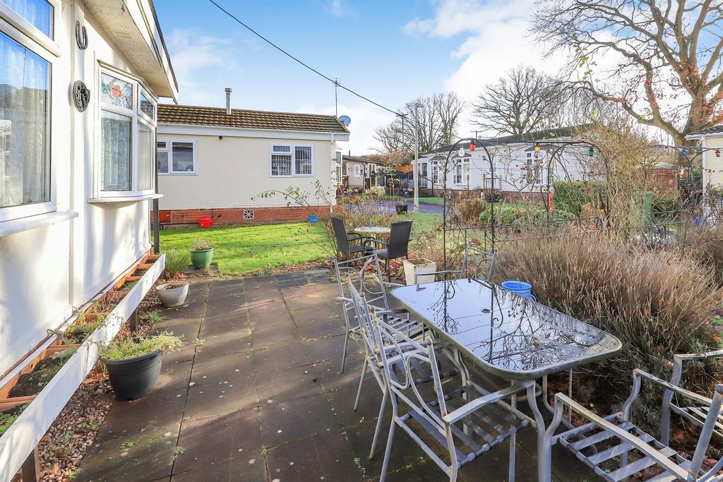 Additional image 2 of 2 bed mobile/park home for saleNew Road, Featherstone, Wolverhampton WV10