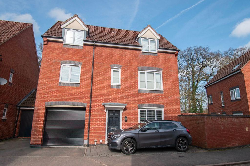 4 bed detached house for saleThornborough Way, Hamilton LE5