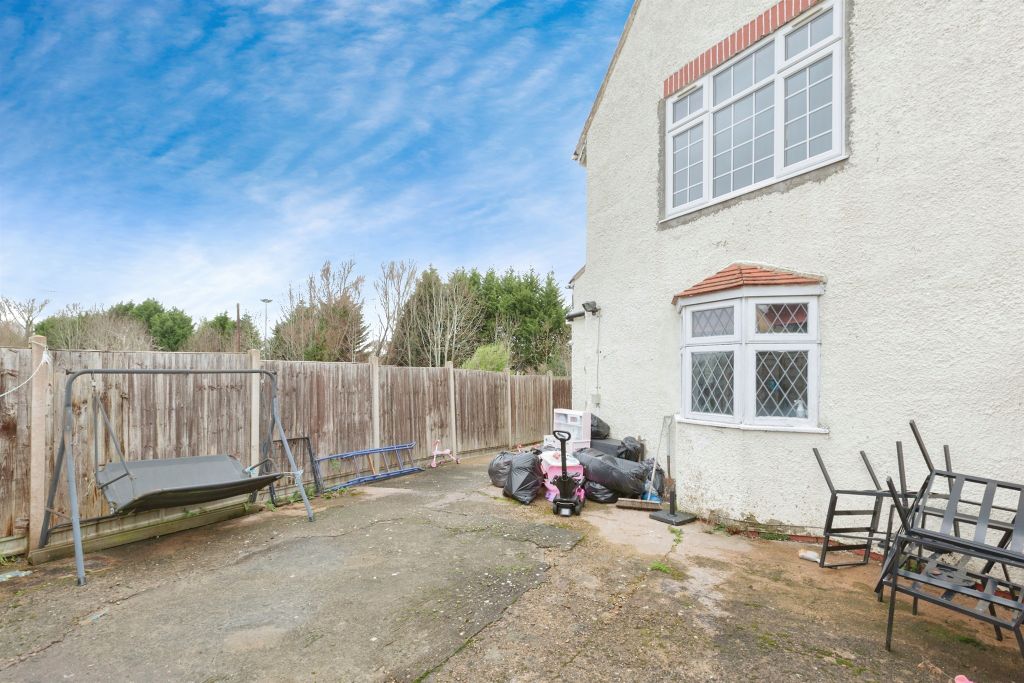 Additional image 18 of 4 bed semi-detached house for saleWigston Road, Oadby, Leicester LE2
