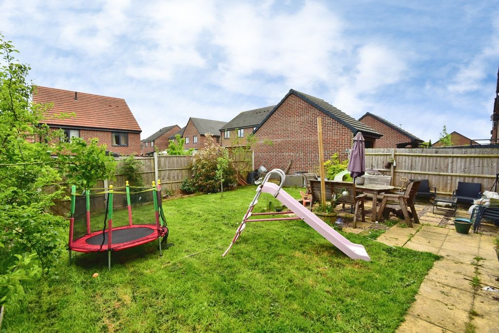 Additional image 20 of 4 bed detached house for saleShetland Drive, Newcastle, Staffordshire ST5