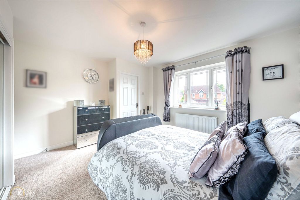 Additional image 18 of 4 bed detached house for saleLakeland Drive, Wilnecote, Tamworth, Staffordshire B77