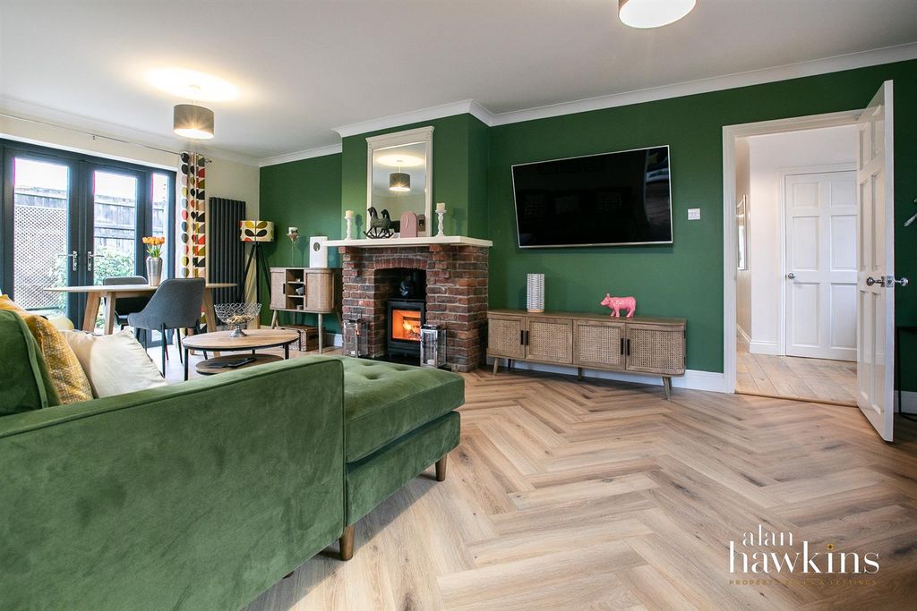 Additional image 12 of 4 bed detached bungalow for saleHales Close, Lyneham SN15