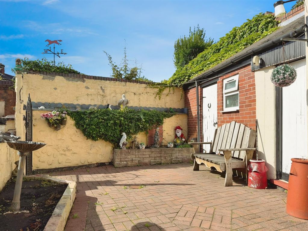 Additional image 3 of 3 bed end terrace house for saleJohn Street, Leek ST13