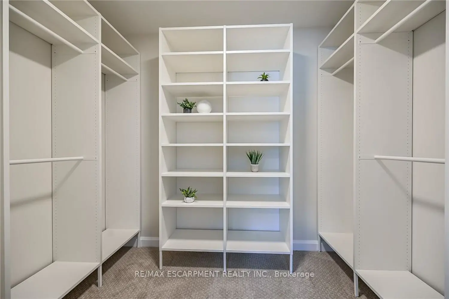 Additional image 11 of 45 B Howard Street