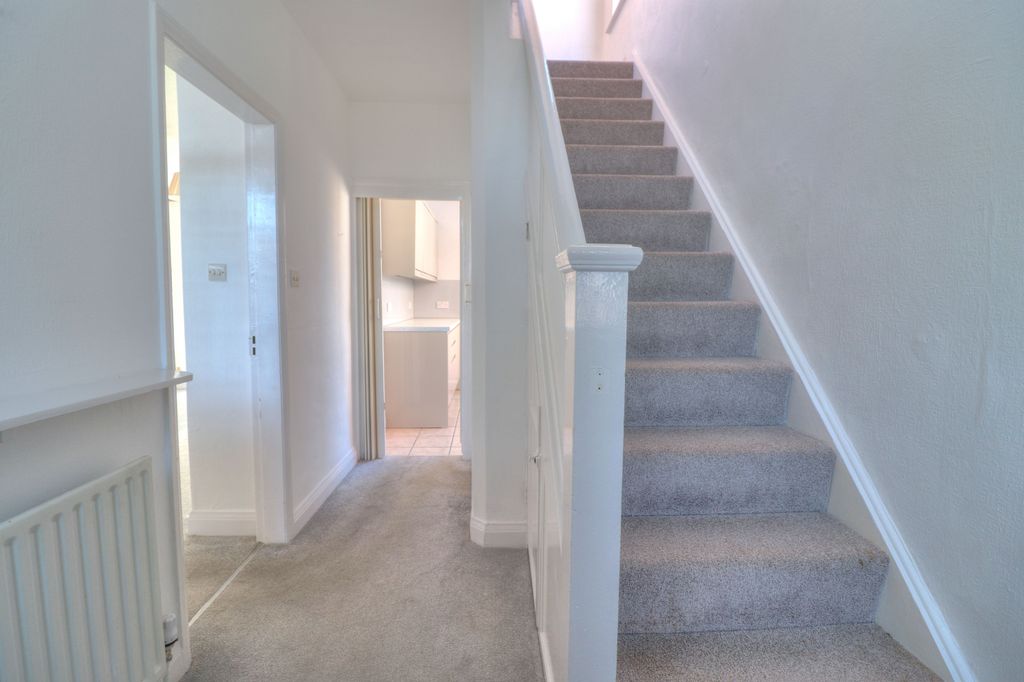 Additional image 11 of 3 bed semi-detached house for saleEileen Avenue, Leicester LE4