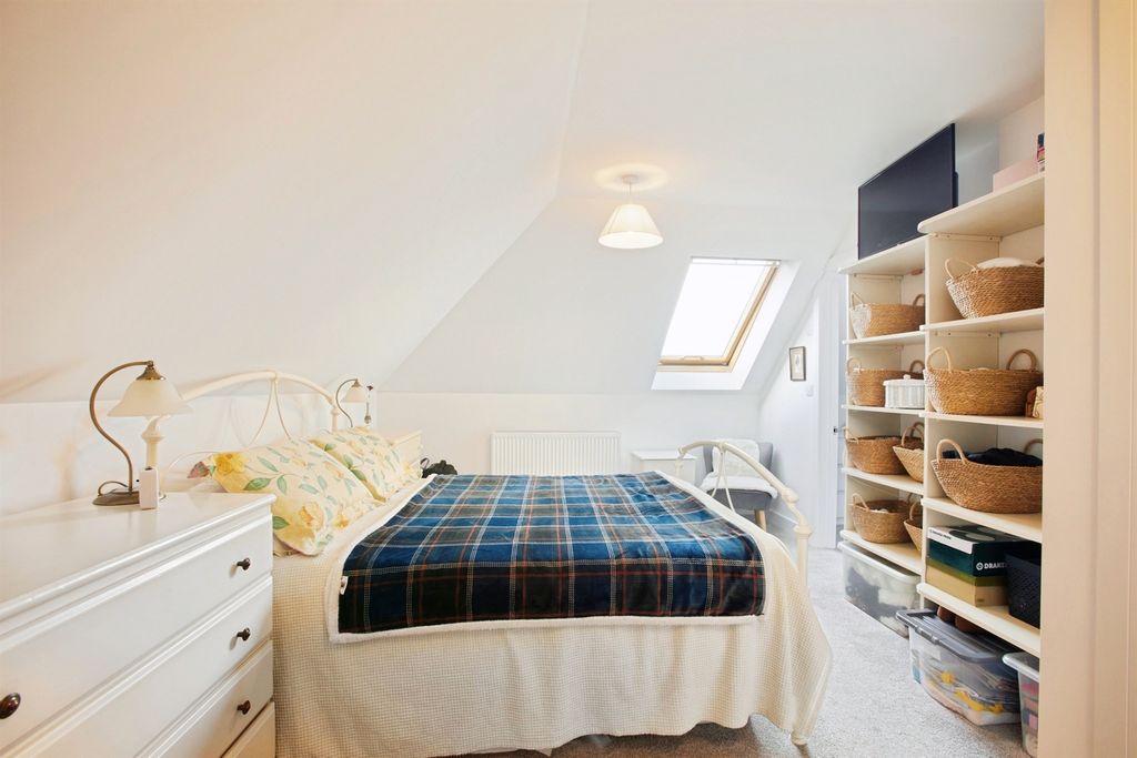 Additional image 8 of 3 bed bungalow for salePorton Road, Amesbury, Salisbury SP4