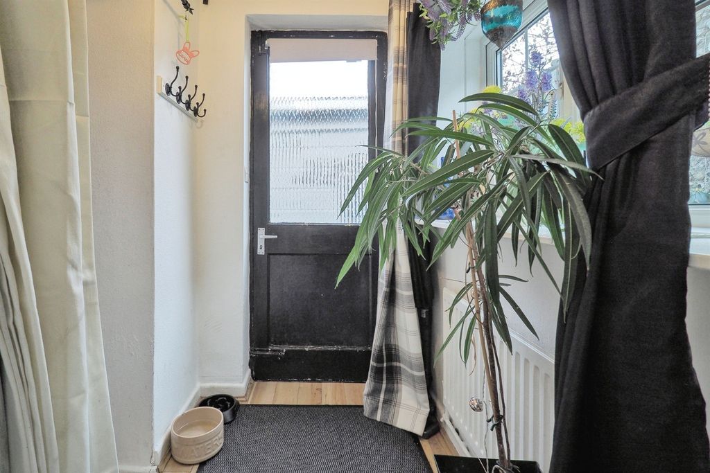 Additional image 6 of 2 bed cottage for saleEarls Court Road, Amesbury, Salisbury SP4