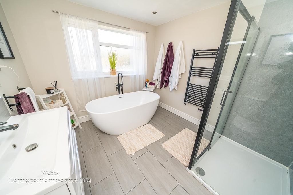 Additional image 19 of 3 bed detached house for saleRumer Hill Road, Cannock WS11