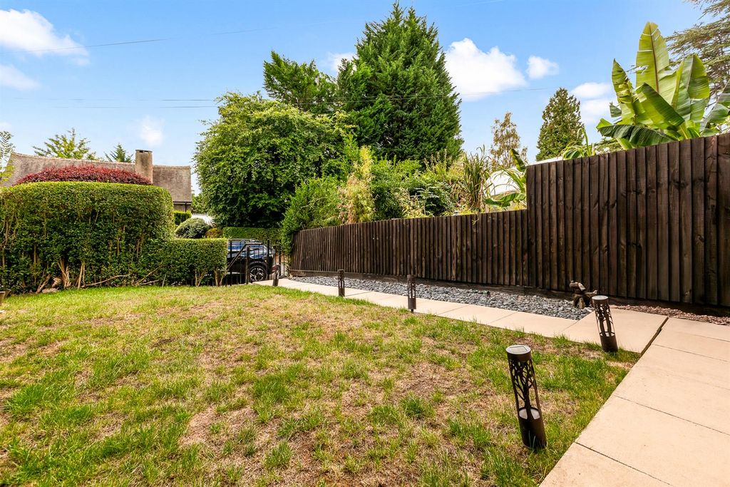 Additional image 5 of 5 bed end terrace house for saleElm Tree Court, Leicester LE2