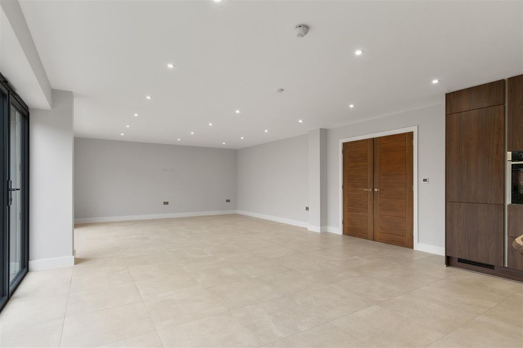 Additional image 7 of 5 bed detached house for saleHazel Lane, Walsall WS6