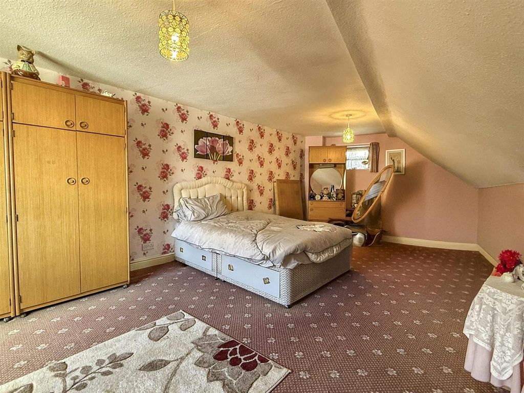 Additional image 12 of 3 bed end terrace house for saleJohn Street, Leek ST13