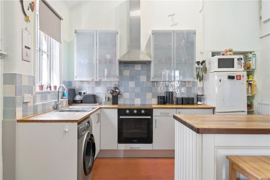 Additional image 25 of 6 bed detached house for saleThe Street, All Cannings, Devizes, Wiltshire SN10