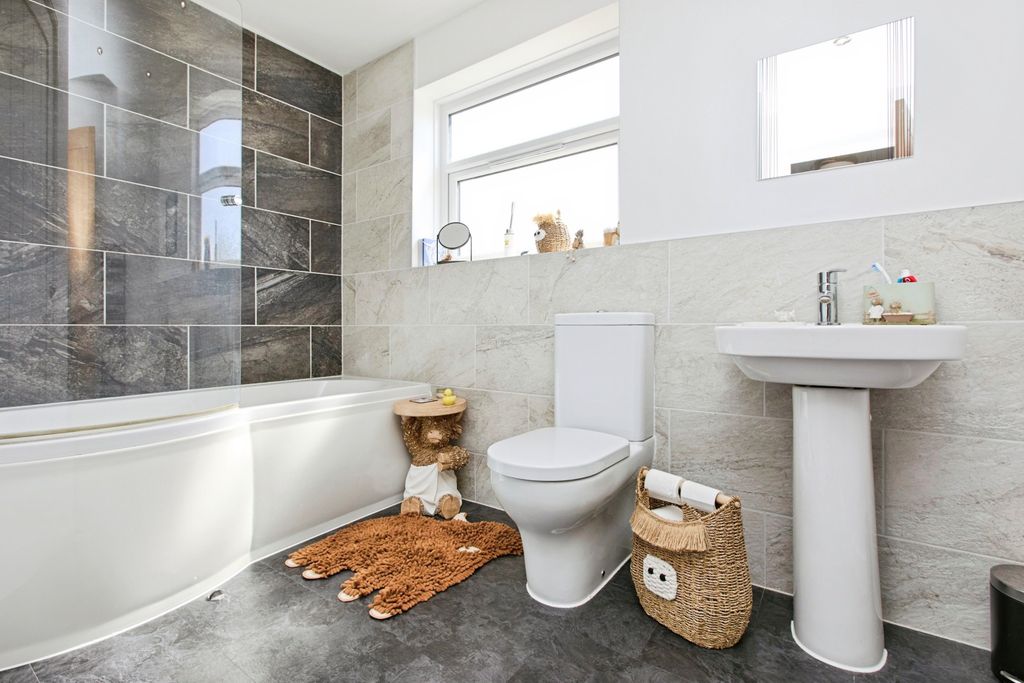 Additional image 9 of 3 bed semi-detached house for saleHolme Close, Hatton DE65