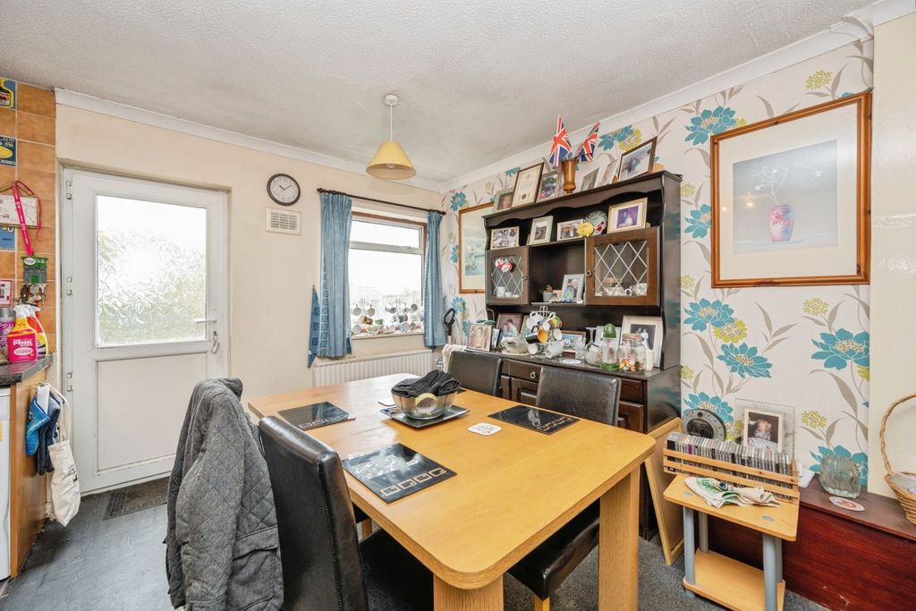 Additional image 5 of 3 bed semi-detached house for saleCrossfell, Wilnecote, Tamworth, Staffordshire B77