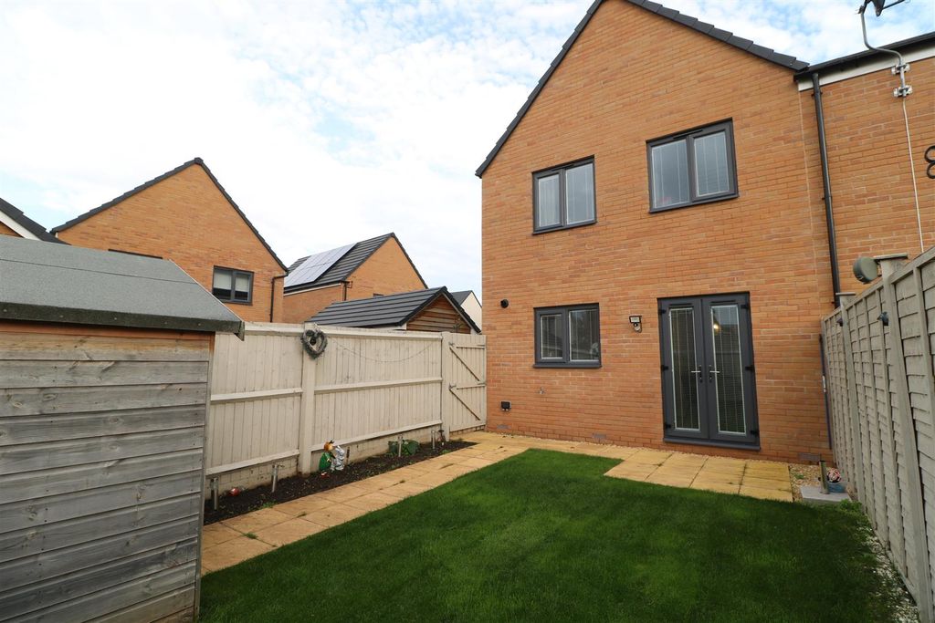 Additional image 13 of 3 bed end terrace house for saleMaitland Place, Bowerhill, Melksham SN12
